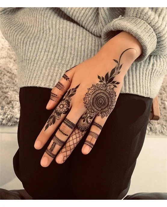 Filigree Inspired Opulent Back Hand Mehndi Design Filigree Inspired Opulent Back Hand Mehndi Design